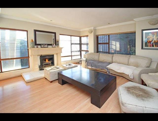 4 BEDROOM HOUSE FOR SALE IN DOWERGLEN